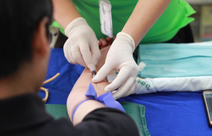 Difference Between AEC Test and CBC Test | Diagnopein